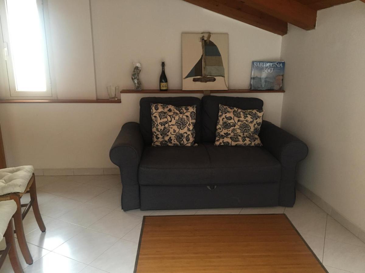 Deliziosa Mansarda Nel Quartiere Marina - Cagliari Q8577 Lägenhet Exteriör bild